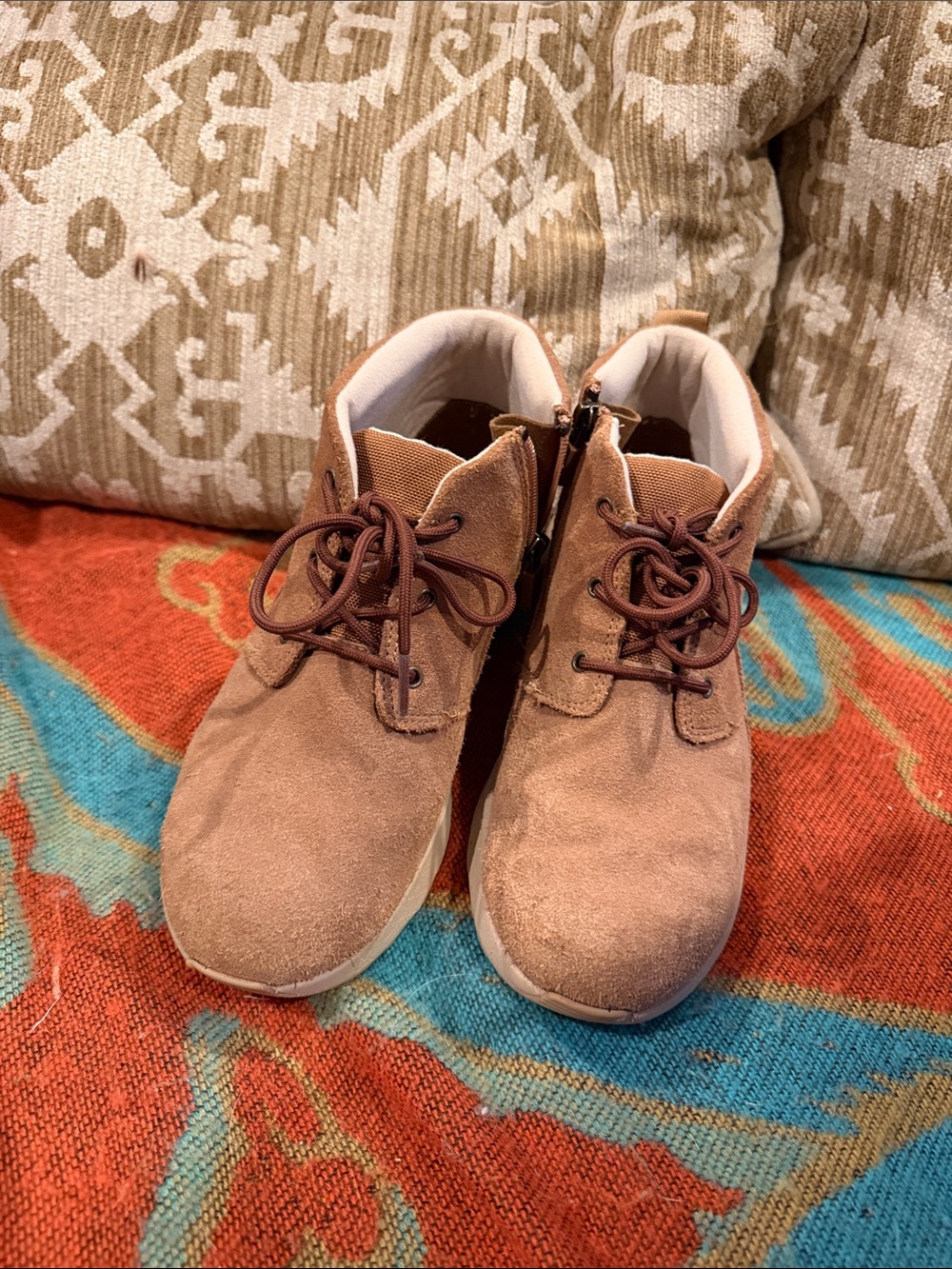 UGG Kids Suede Ankle Boots in Chestnut Brown